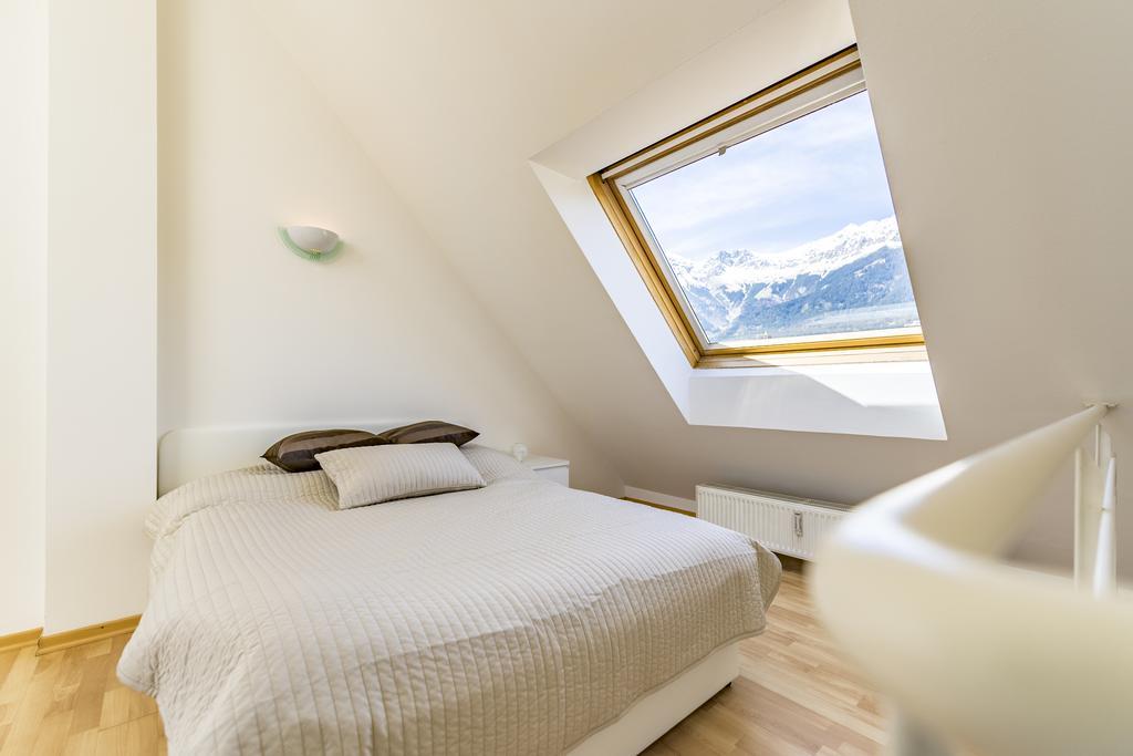 Maisonette Apartment Am Bahnhof - Adults Only Innsbruck Ngoại thất bức ảnh