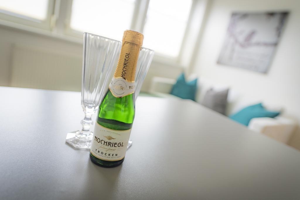 Maisonette Apartment Am Bahnhof - Adults Only Innsbruck Ngoại thất bức ảnh