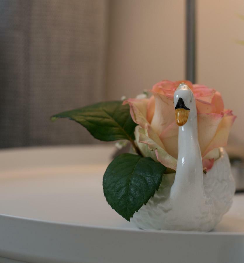 Maisonette Apartment Am Bahnhof - Adults Only Innsbruck Ngoại thất bức ảnh