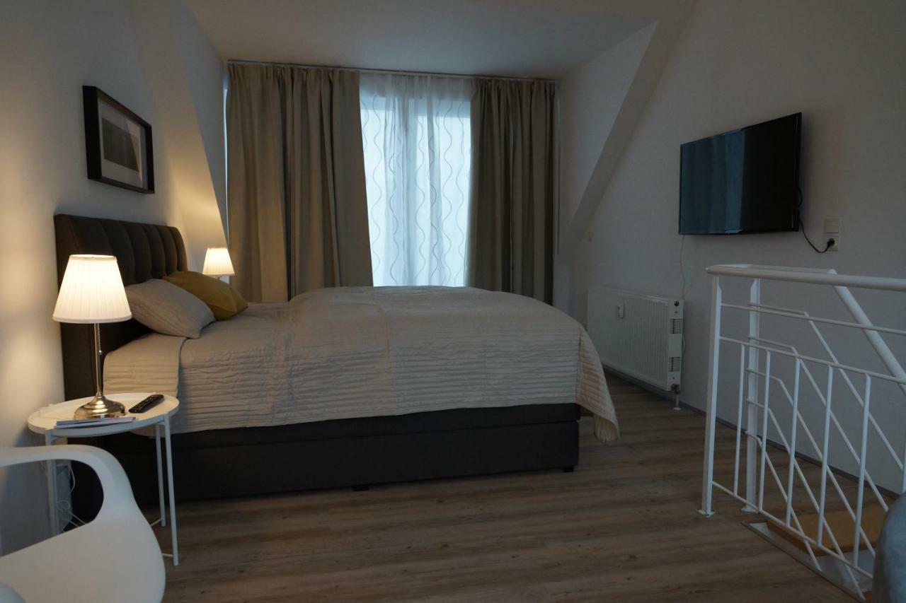 Maisonette Apartment Am Bahnhof - Adults Only Innsbruck Ngoại thất bức ảnh