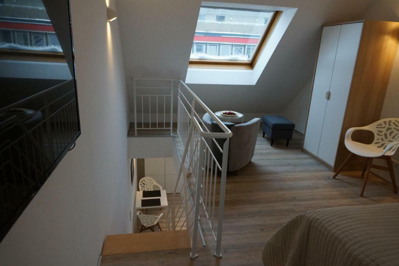 Maisonette Apartment Am Bahnhof - Adults Only Innsbruck Ngoại thất bức ảnh