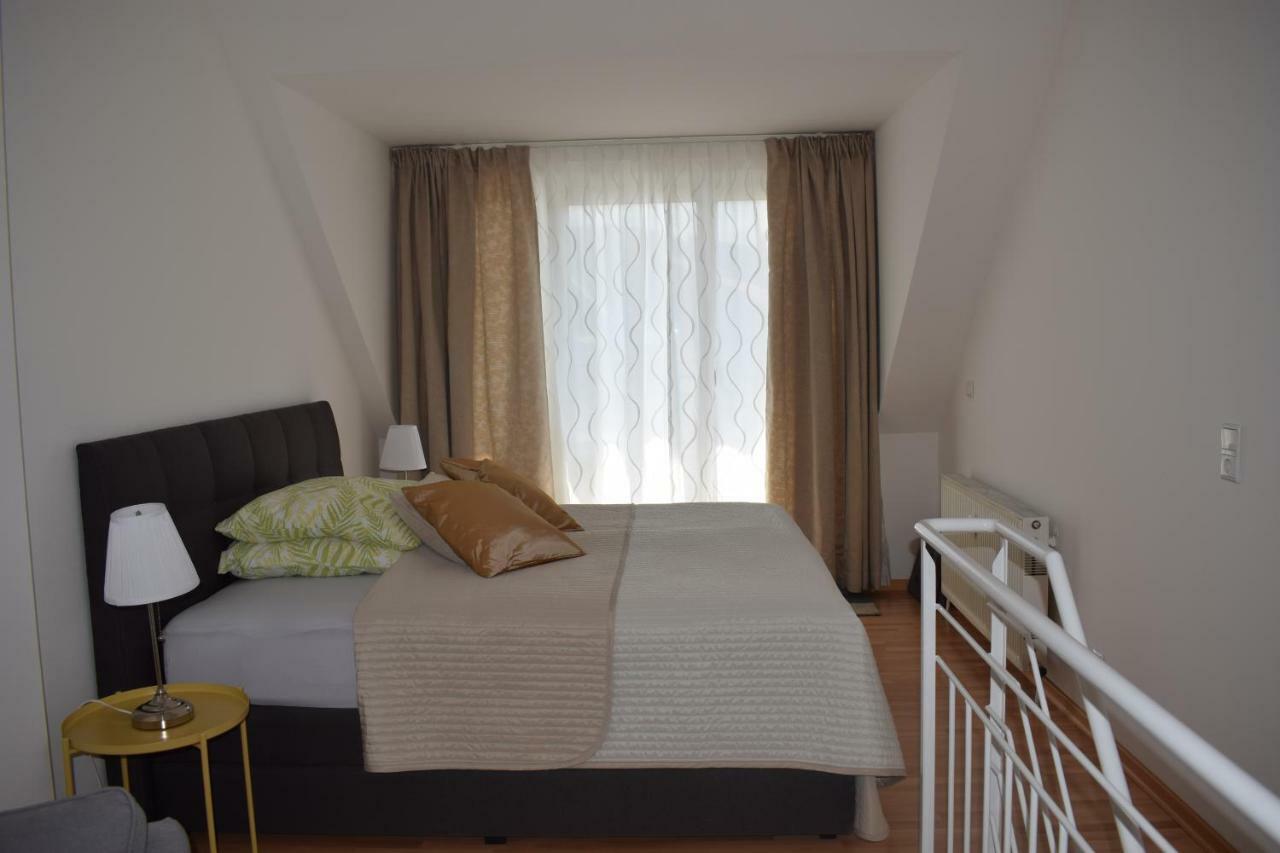 Maisonette Apartment Am Bahnhof - Adults Only Innsbruck Ngoại thất bức ảnh
