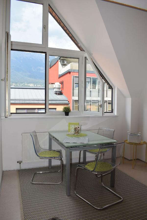 Maisonette Apartment Am Bahnhof - Adults Only Innsbruck Ngoại thất bức ảnh