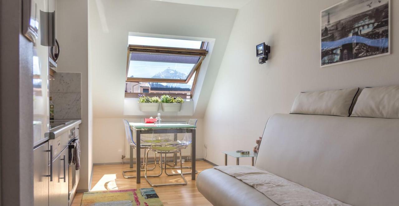 Maisonette Apartment Am Bahnhof - Adults Only Innsbruck Ngoại thất bức ảnh